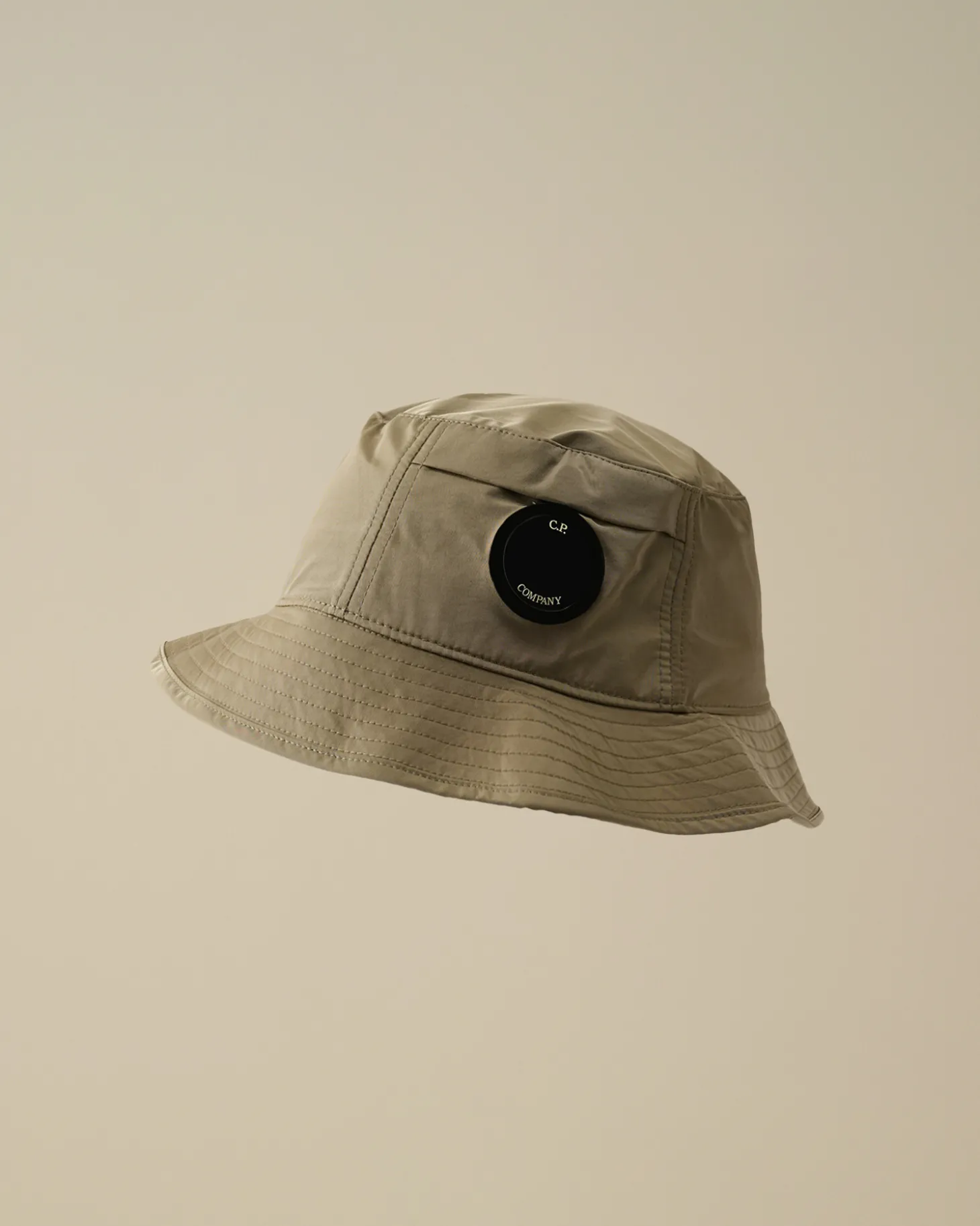 Chrome-R Bucket Hat<C.P. Company Hot