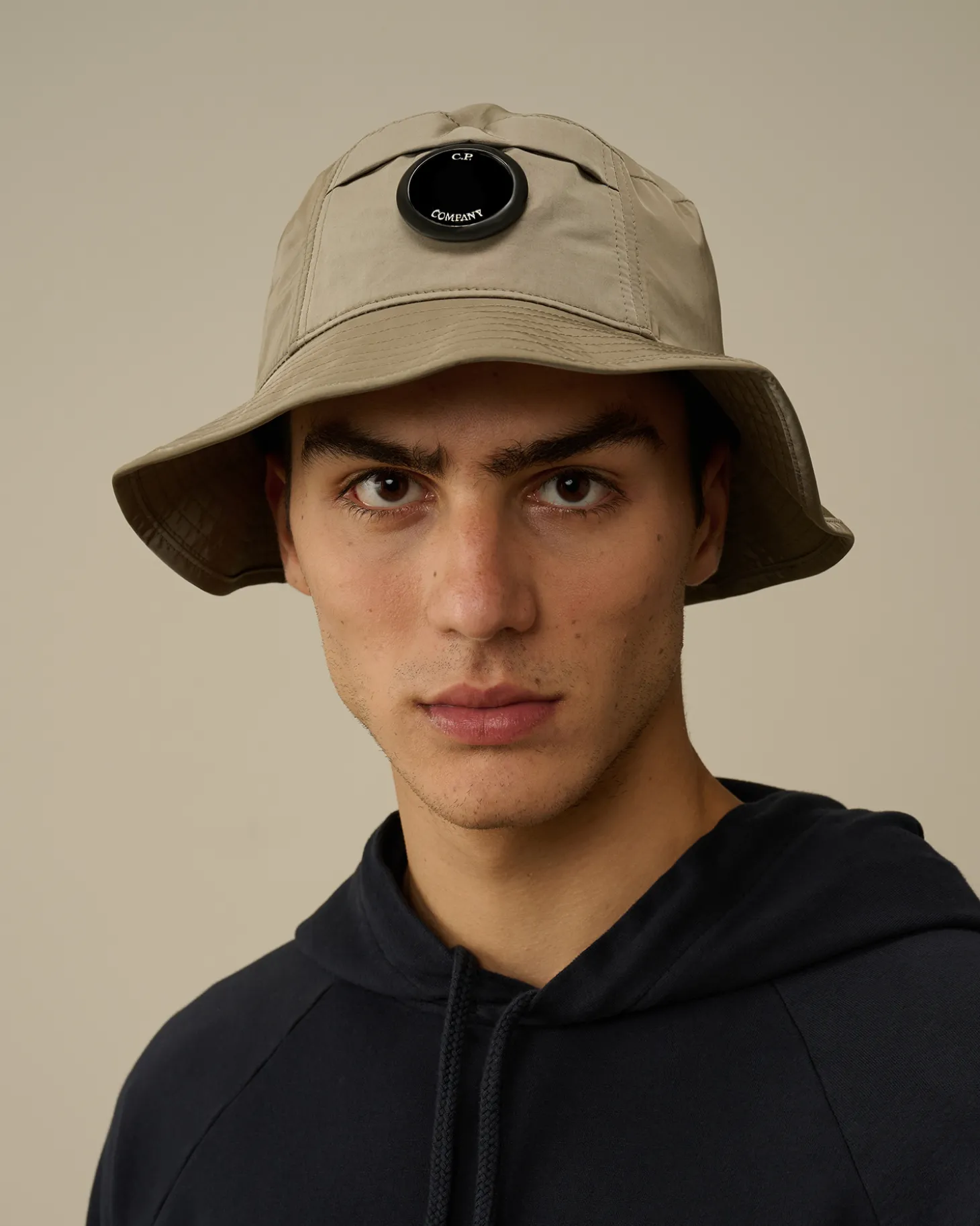 Chrome-R Bucket Hat<C.P. Company Hot