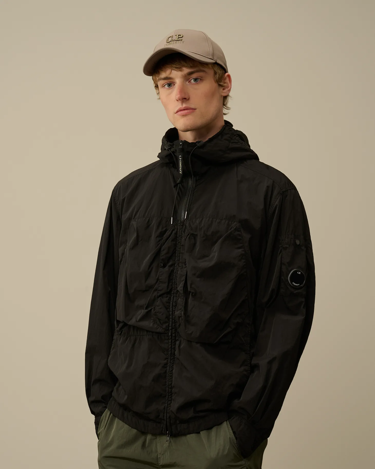 Chrome-R Hooded Overshirt<C.P. Company Hot