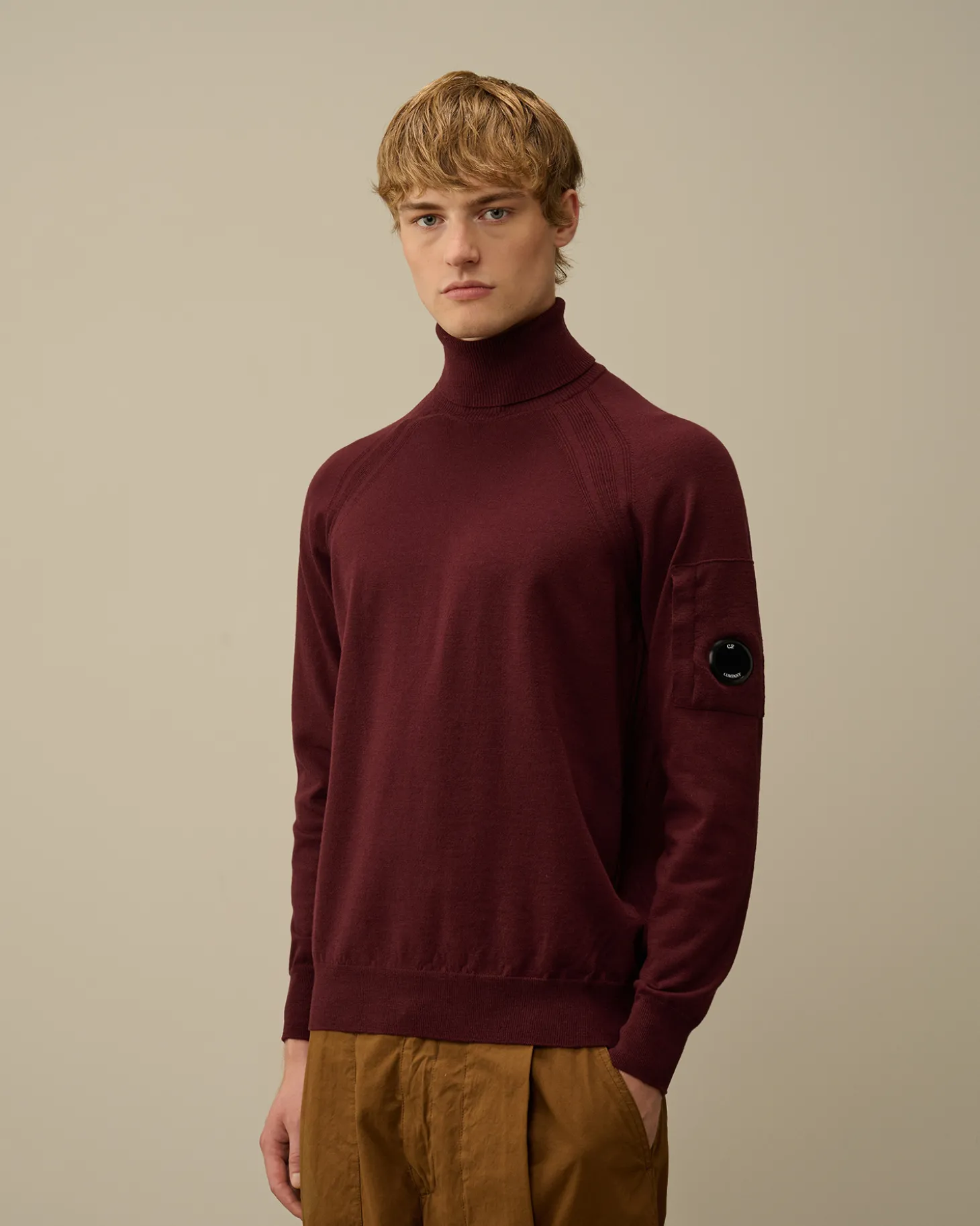 Extra Fine Merino Wool Turtleneck Knit<C.P. Company Hot