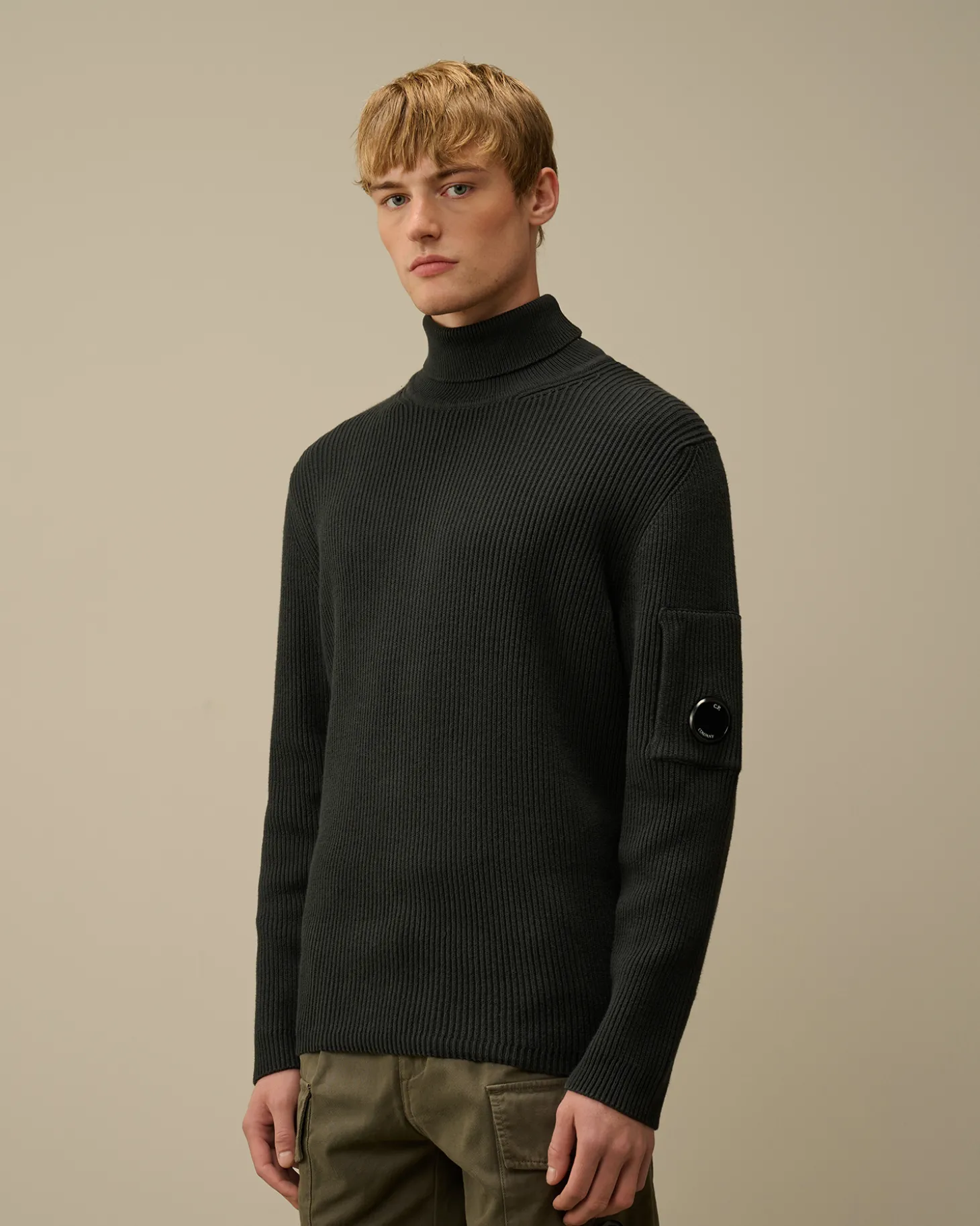 Full Rib Turtleneck Knit<C.P. Company Clearance