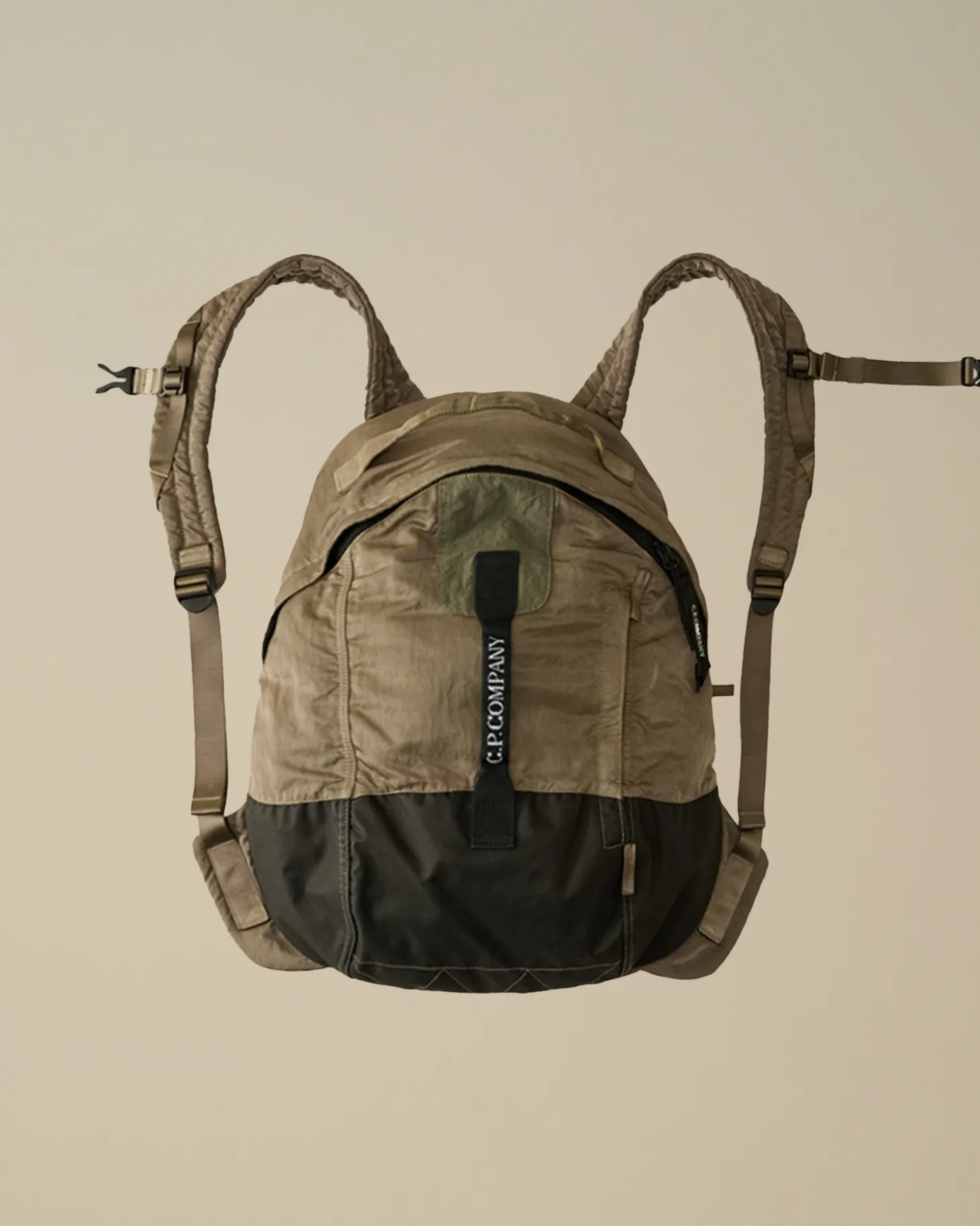 Nylon B Rounded Backpack<C.P. Company Sale