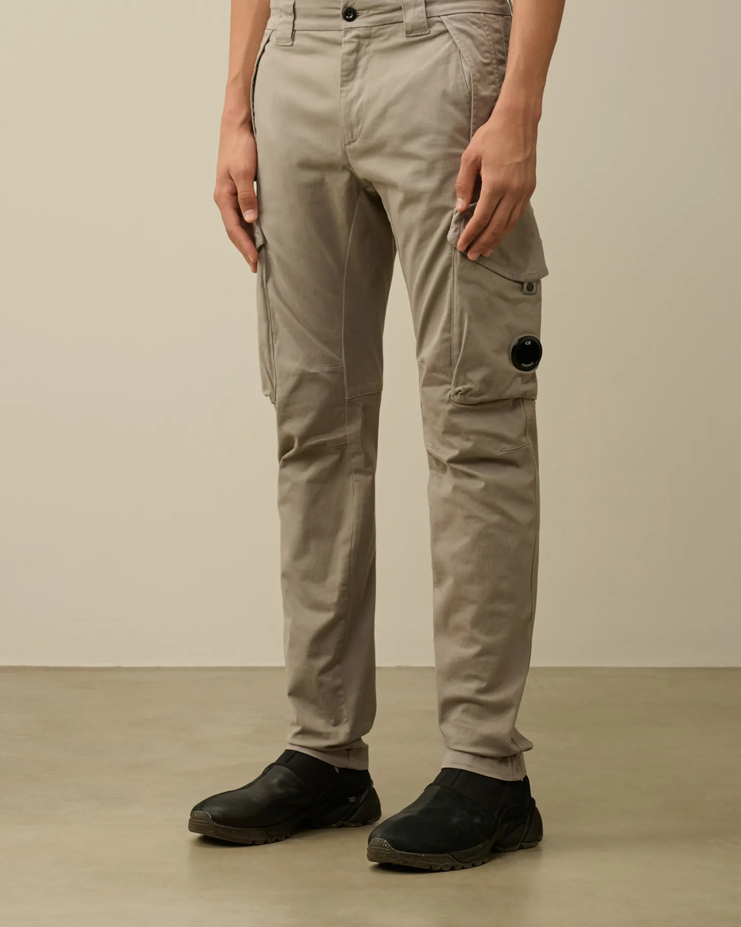 Stretch Sateen Ergonomic Lens Cargo Pants<C.P. Company Best