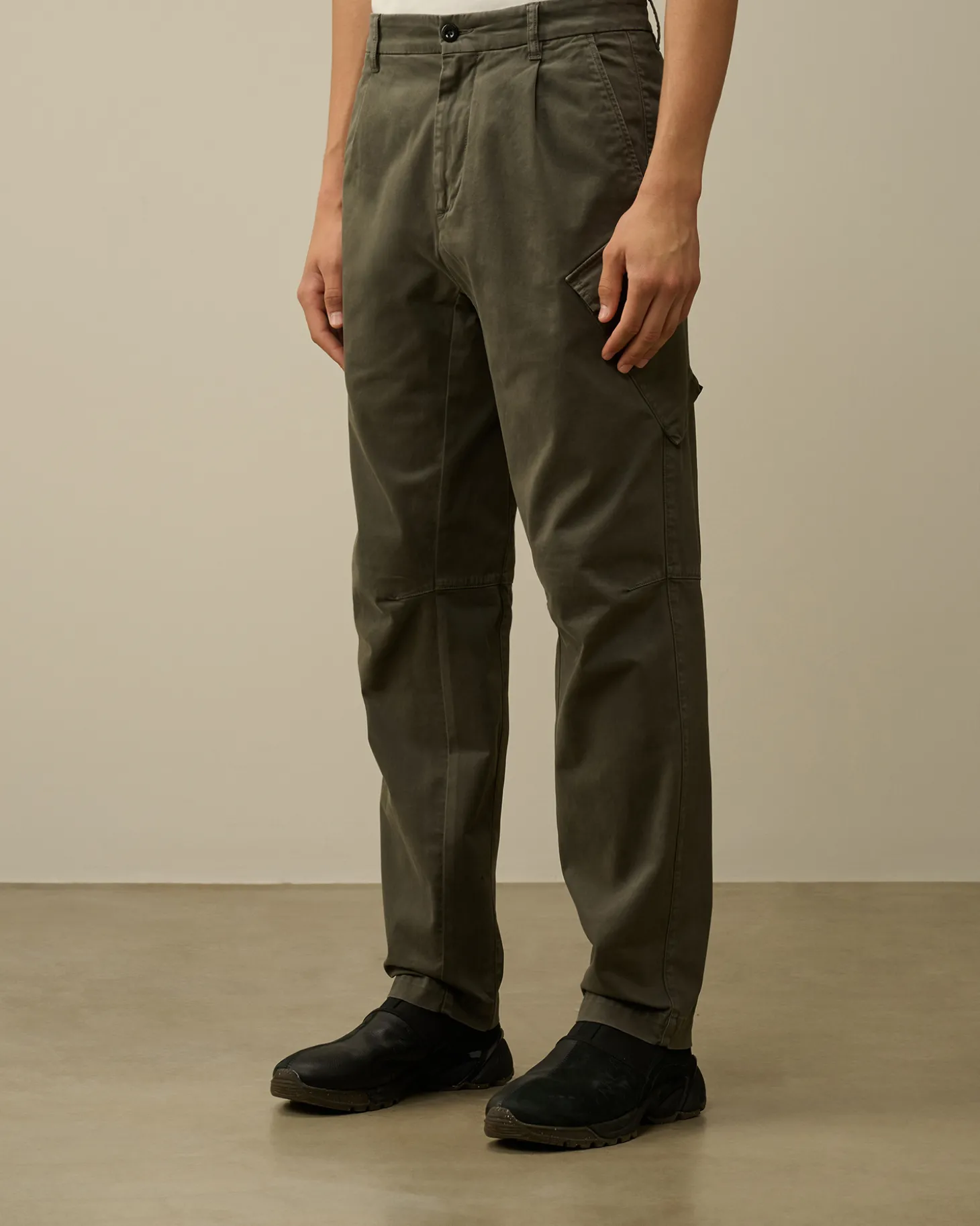 Stretch Sateen Loose Chino Pants<C.P. Company Clearance